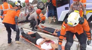 Direktorat Kesiapsiagaan BASARNAS Gelar Latihan SAR Gabungan Vehicle Accident Rescue di Exit Tol Bakauheni Utara